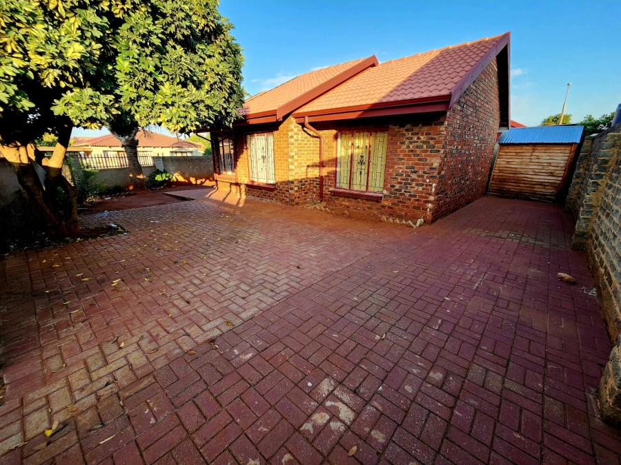 3 Bedroom Property for Sale in Tlhabane West North West